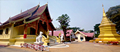Wat Phrathat Doi Chom Thong