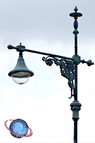 Eave Bracket Street Lantern, Khwaeng Phra Borom Maha Ratchawang, Khet Phra Nakhon, Bangkok