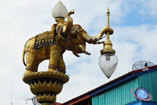 Erawan Street Lantern, Tambon Nasan, Amphur Nasan, Surat Thani