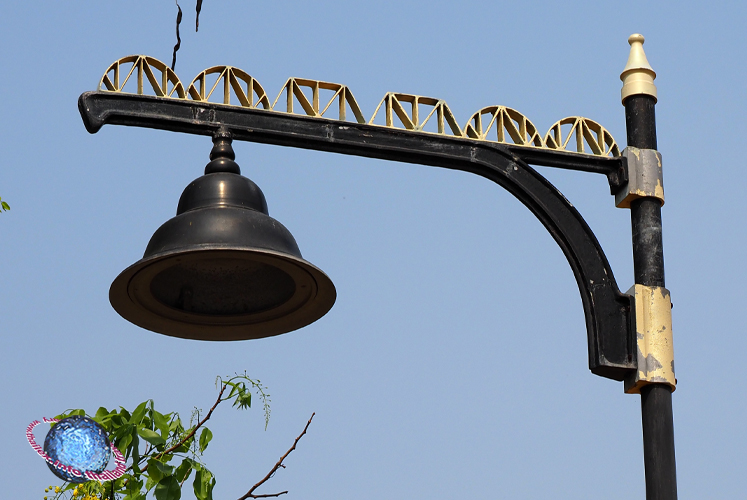 River Kwai Bridge Street Lantern, Tambon Ban Tai, Amphur Meuang, Kanchanaburi