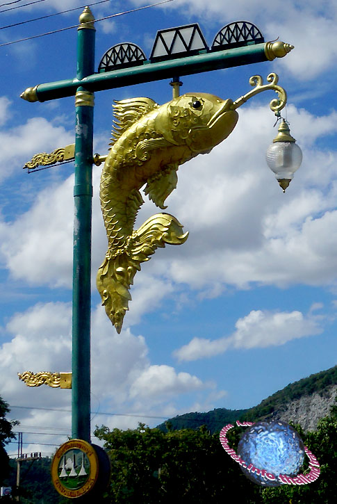 River Kwai Bridge Street Lantern, Tambon Ban Tai, Amphur Meuang, Kanchanaburi