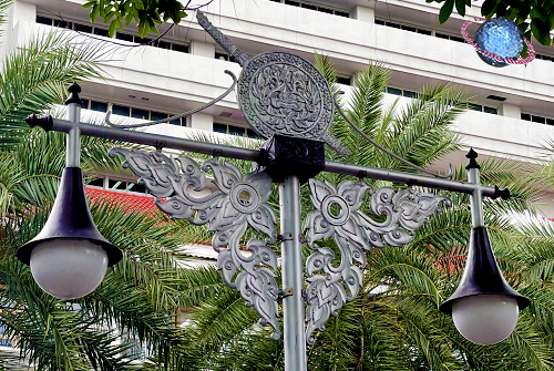 Royal Thai Police Seal Street Lantern, Khwaeng Pathum Wan, Khet Pathum Wan, Bangkok