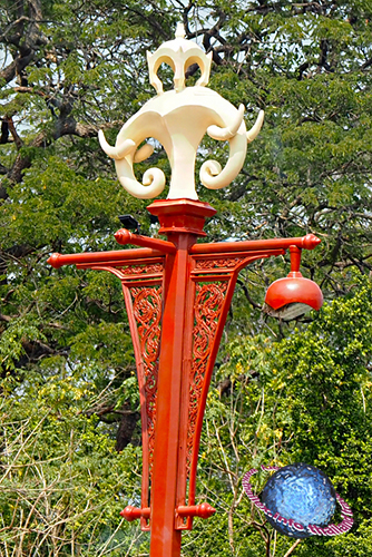 Stylized Elephant Street Lantern, Tambon Tha Wa Su Kri, Amphur Meuang, Ayutthaya