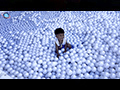 Dew in Snow Land: Fun in the All-White Ball Pool