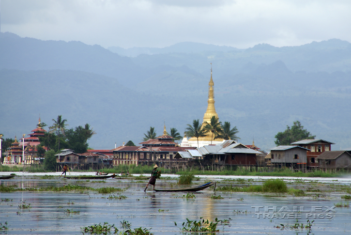 Intha Fishermen, Inle Lake (Myanmar)