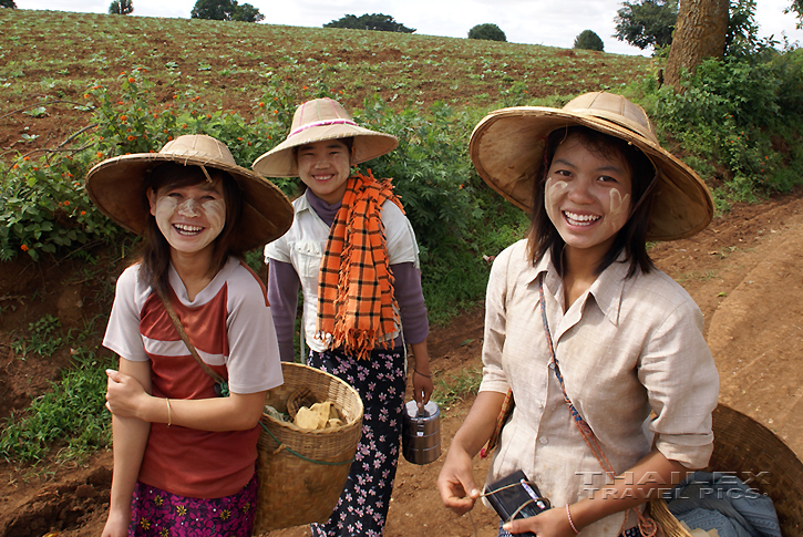 Off To Work, Nyaung Shwe (Myanmar)