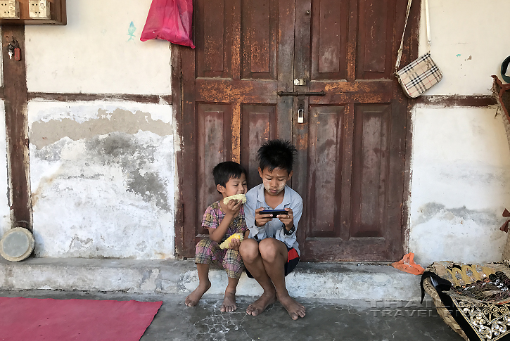 New and Old, Mandalay (Myanmar)